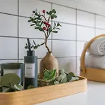 Apartmán Lakeside Aurora Retreat By Booklapland