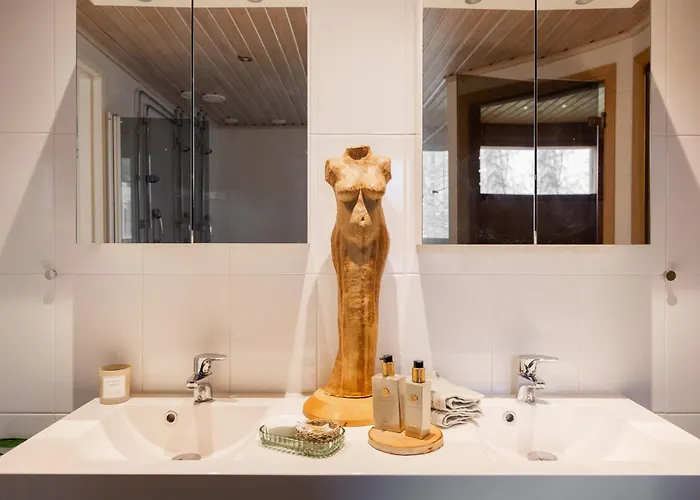 Lakeside Aurora Retreat By Booklapland Appartamento *