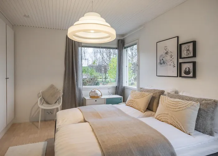 Lakeside Aurora Retreat By Booklapland * Rovaniemi